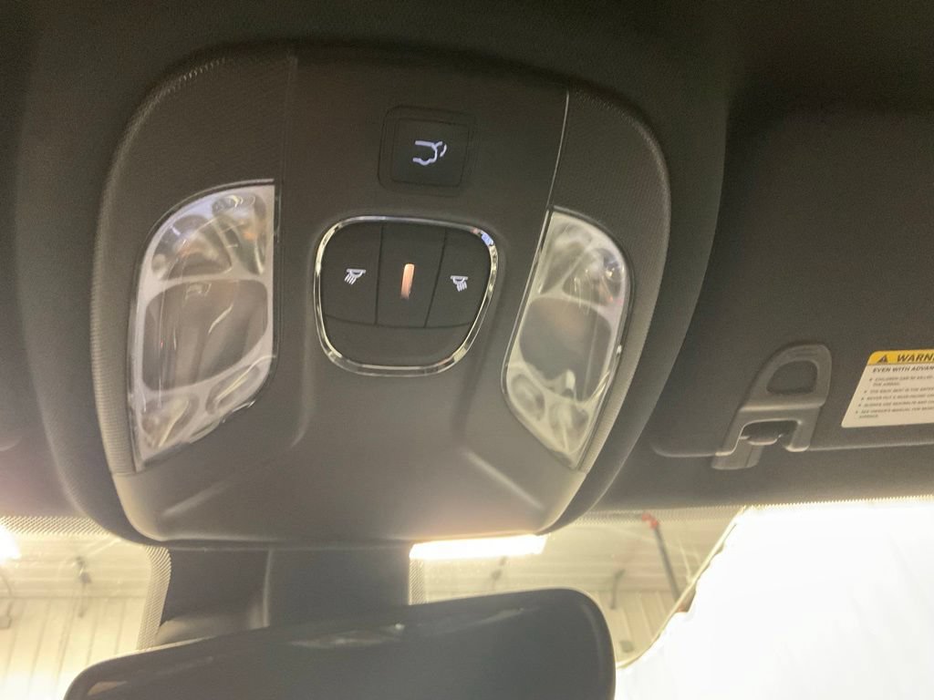 Used 2023 Jeep Compass Latitude w/ Convenience Group AWD/4WD image 27