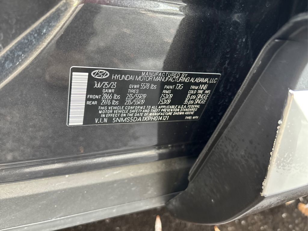 Certified 2023 Hyundai Santa Fe Limited image 18