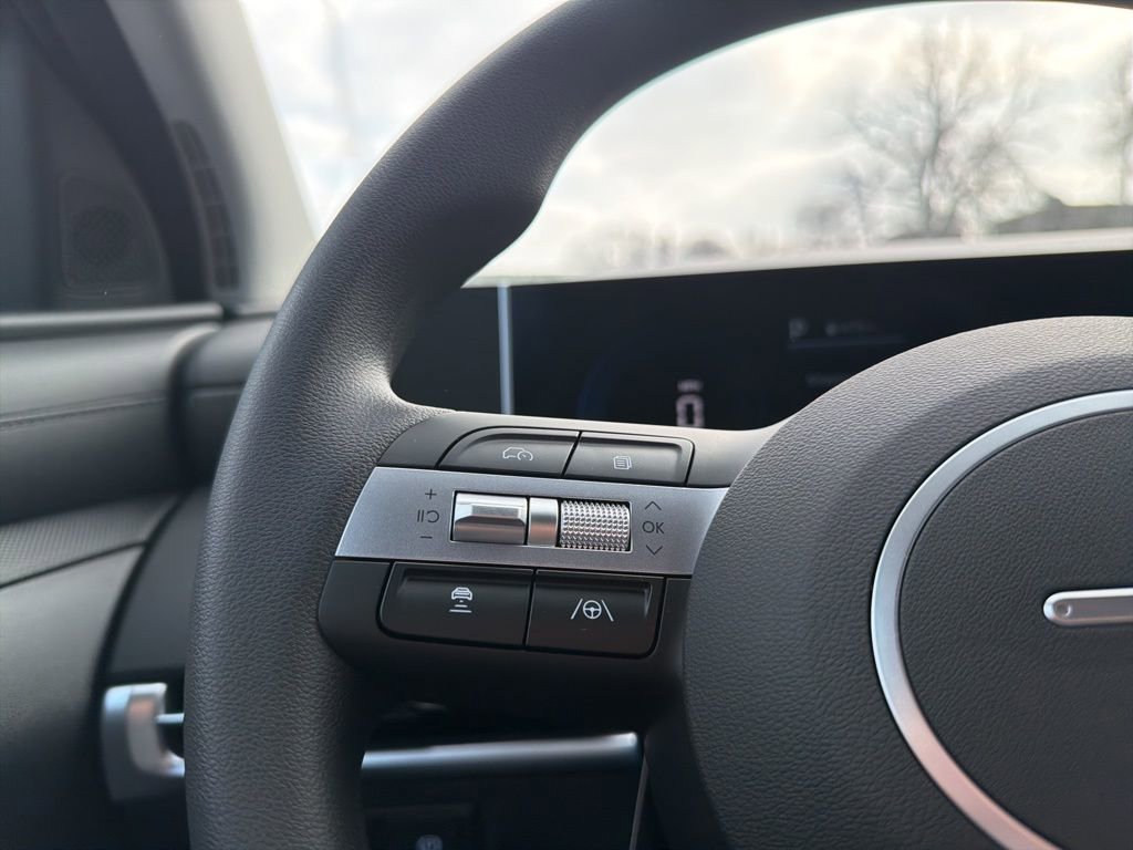 New 2026 Hyundai Tucson Blue SE image 32