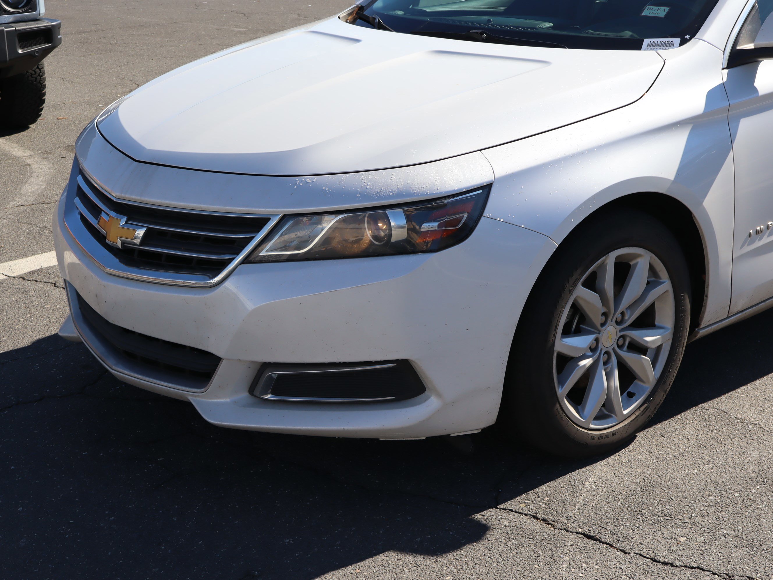 Used 2017 Chevrolet Impala LT w/ Convenience Package image 17