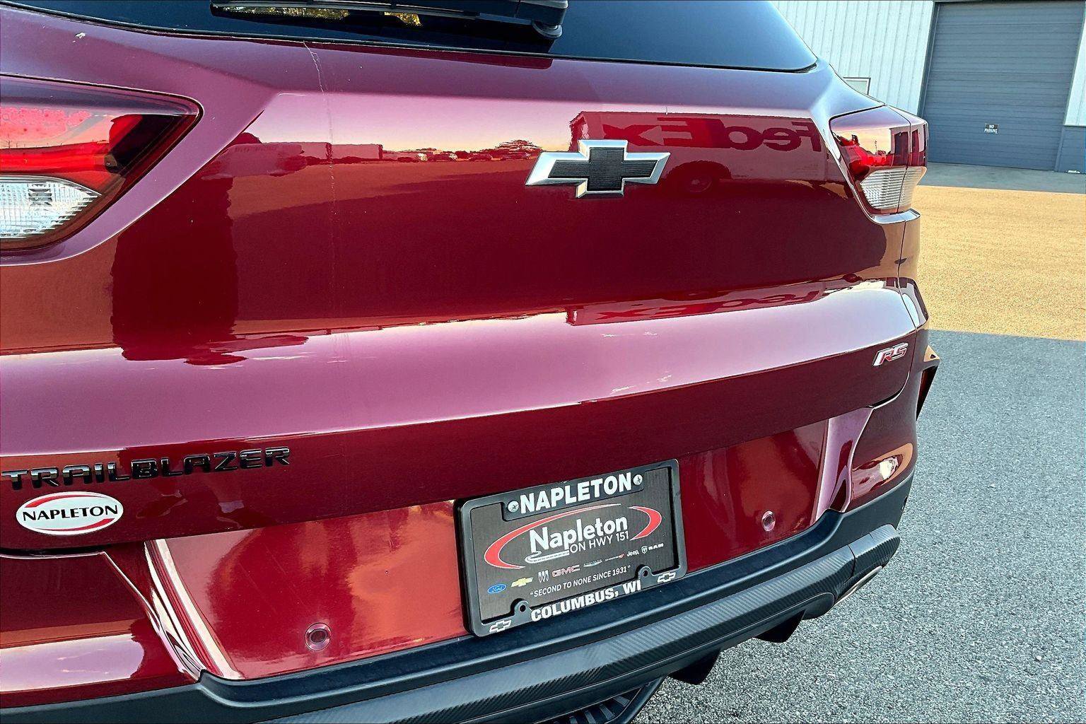 Used 2023 Chevrolet TrailBlazer RS w/ Convenience Package image 8