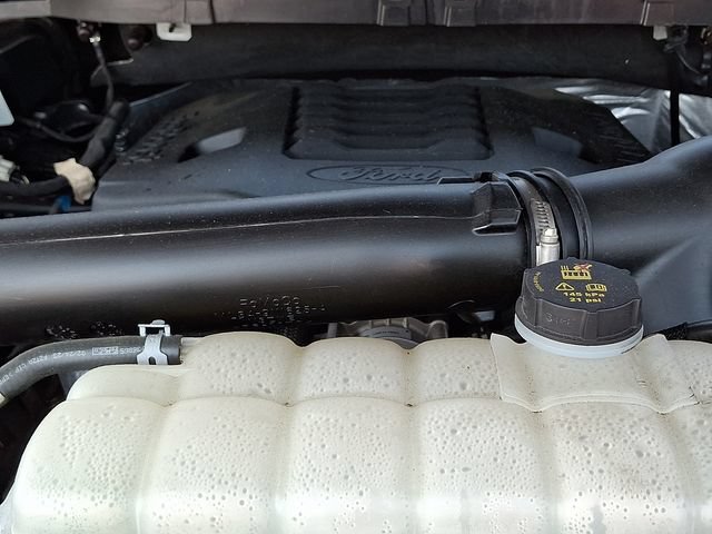 Used 2023 Ford F150 Lariat AWD/4WD image 31
