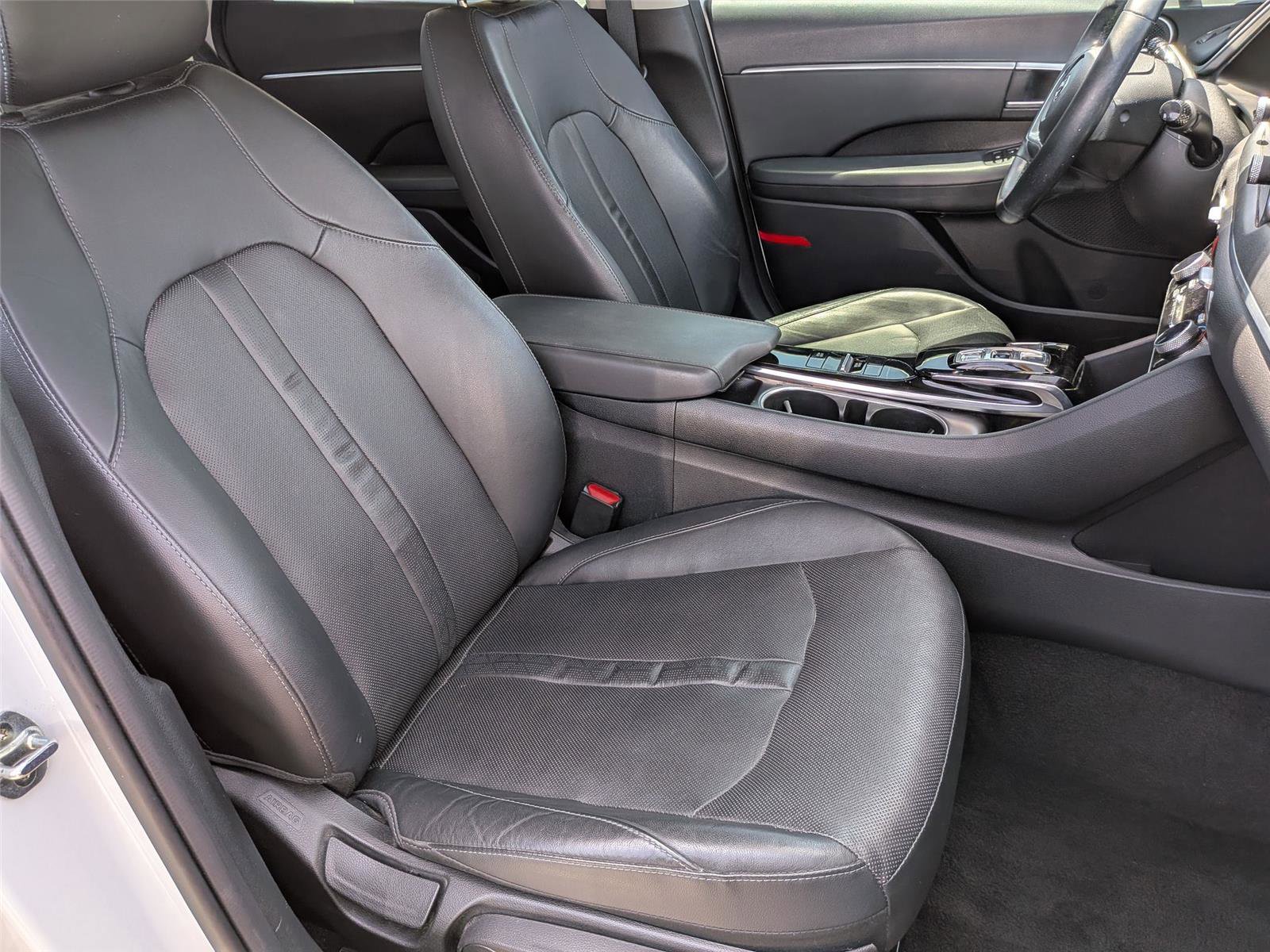 Used 2020 Hyundai Sonata SEL w/ Premium + Sunroof Package FWD image 35