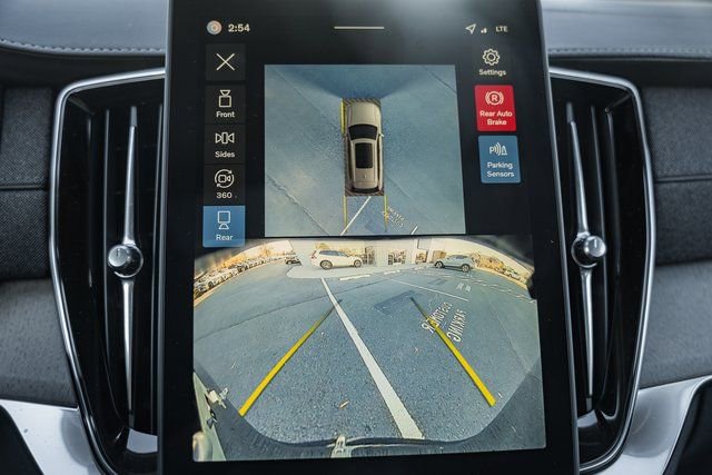 New 2026 Volvo XC90 B6 Ultra w/ Protection Package image 34