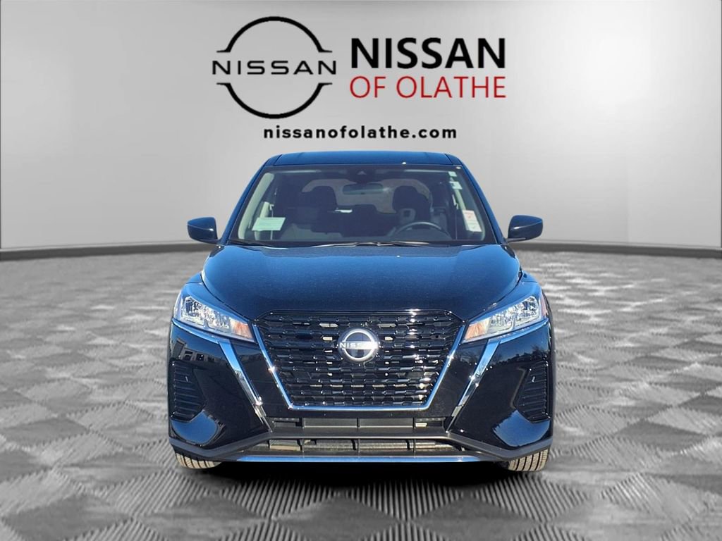 Certified 2025 Nissan Kicks Play S image 31