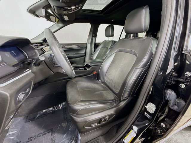 Used 2023 Jeep Grand Cherokee L Laredo image 20