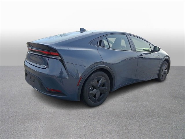 Used 2025 Toyota Prius LE image 4