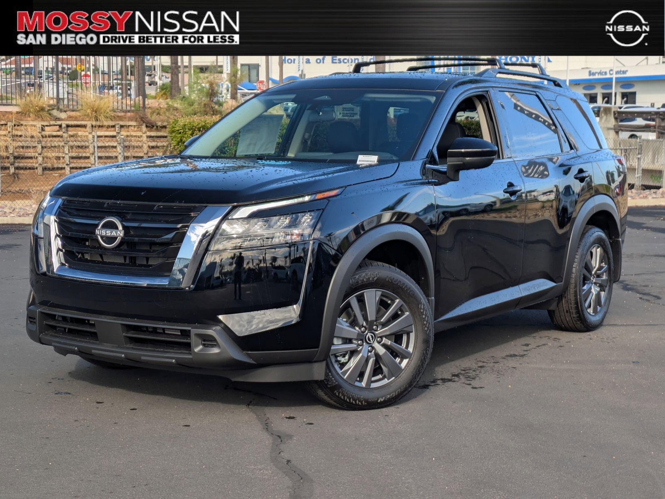 New 2025 Nissan Pathfinder SV