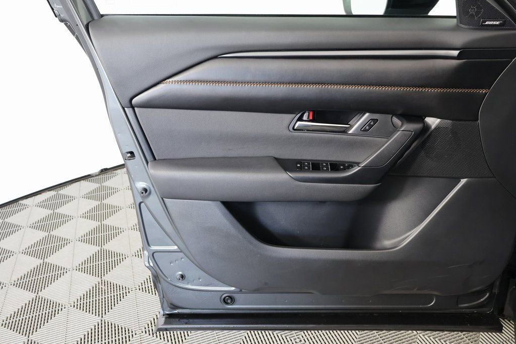 Certified 2025 MAZDA CX-50 2.5 Hybrid w/ Premium Plus Pkg image 13