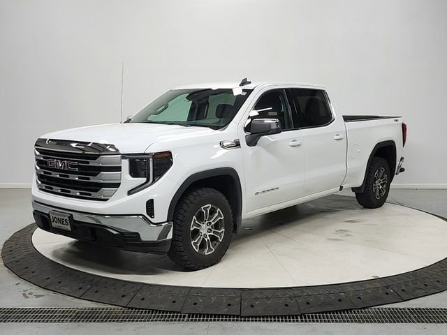 Used 2024 GMC Sierra 1500 SLE AWD/4WD image 3