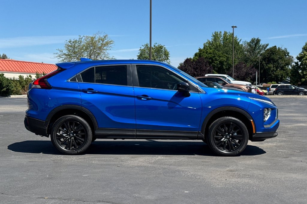 New 2026 Mitsubishi Eclipse Cross LE AWD/4WD image 3