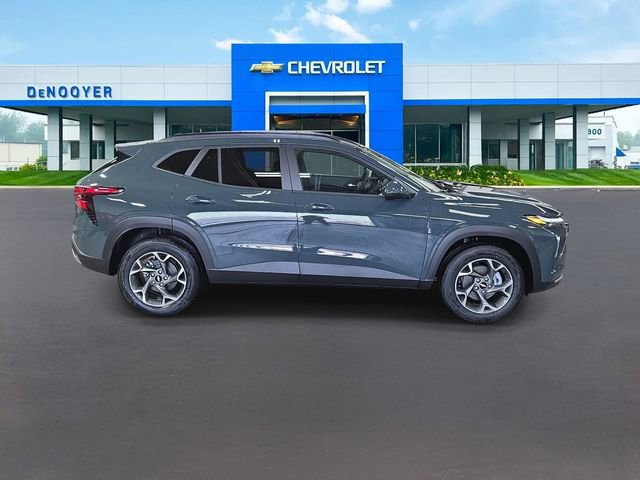 New 2026 Chevrolet Trax LT w/ Driver Confidence Package FWD image 6
