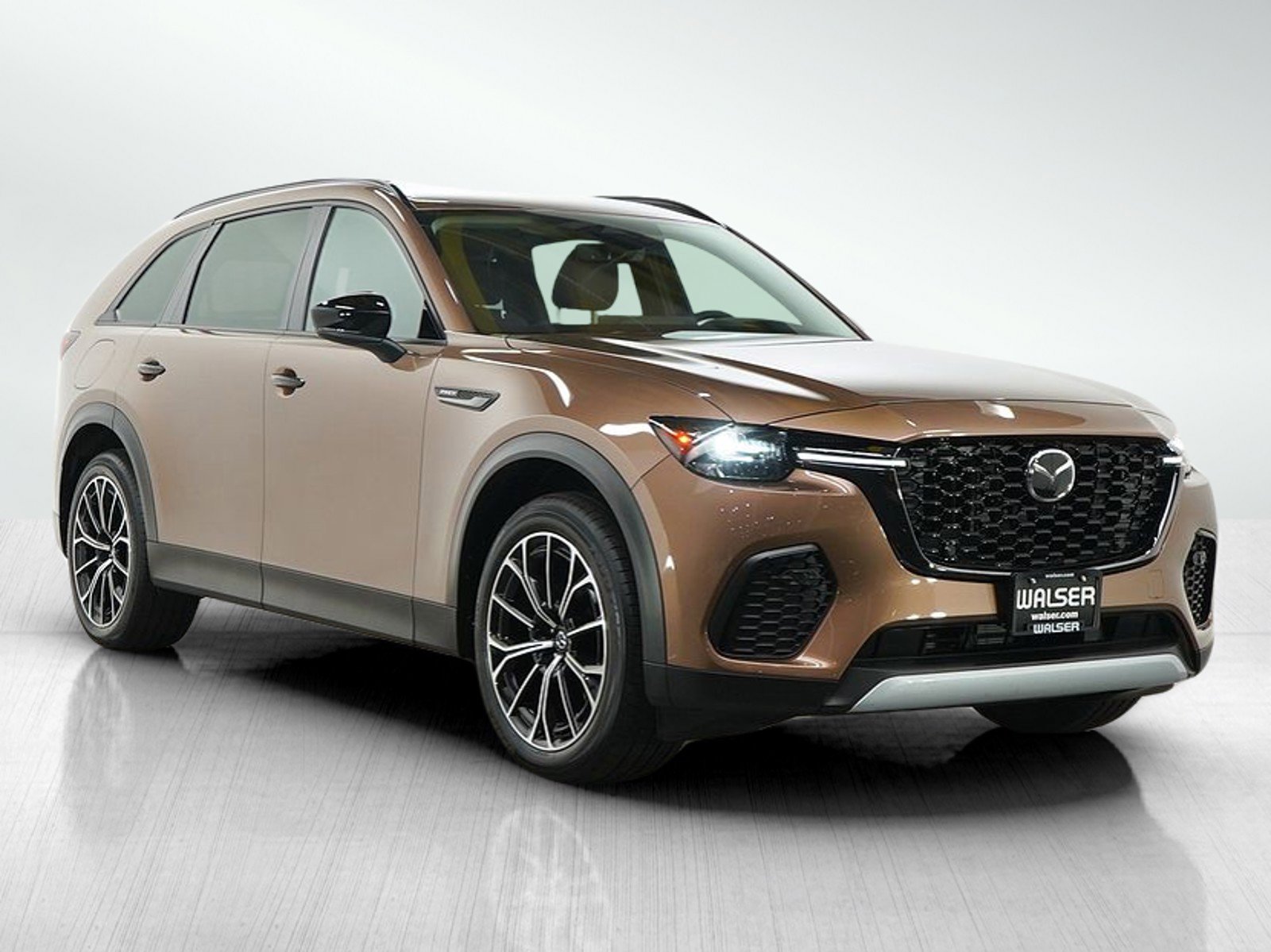 Certified 2025 MAZDA CX-70 Plug-In Hybrid w/ Premium Pkg image 8