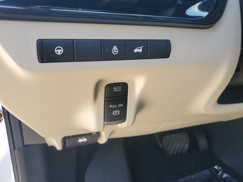 Certified 2025 Nissan Murano SL w/ Cargo Package AWD/4WD image 28