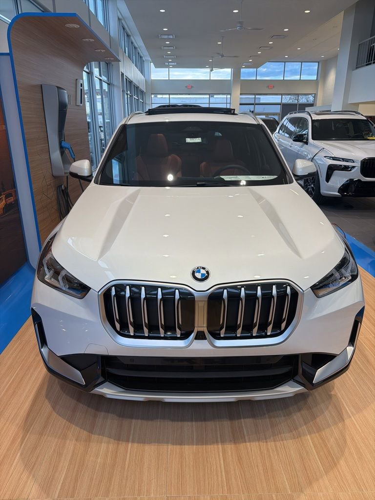 New 2026 BMW X1 xDrive28i w/ Technology Package image 2