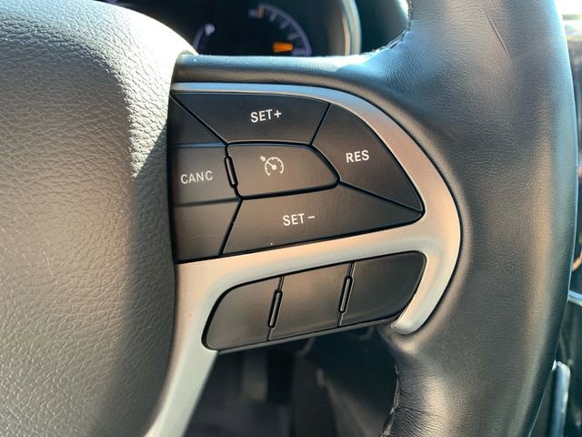 Used 2022 Jeep Grand Cherokee Limited AWD/4WD image 24