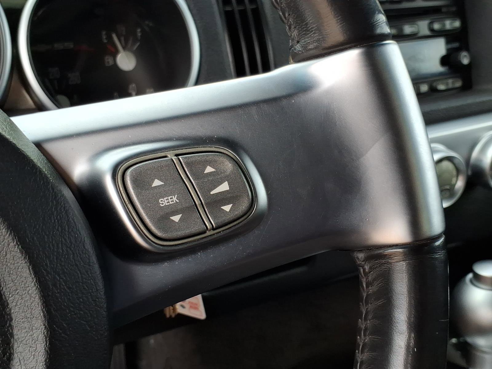 Used 2004 Chevrolet SSR w/ Preferred Equipment Group RWD image 28