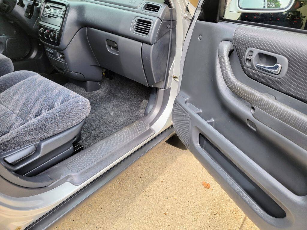 Used 1999 Honda CR-V EX image 24