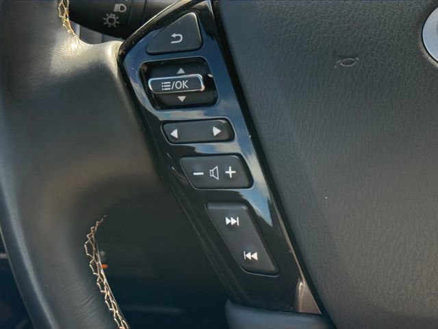 Used 2022 INFINITI QX80 Premium Select w/ All-Season Package RWD image 10