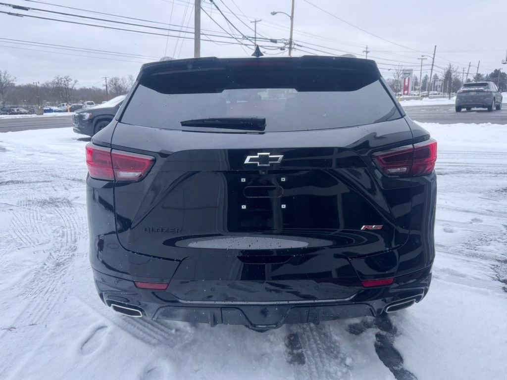 Used 2025 Chevrolet Blazer RS FWD image 4