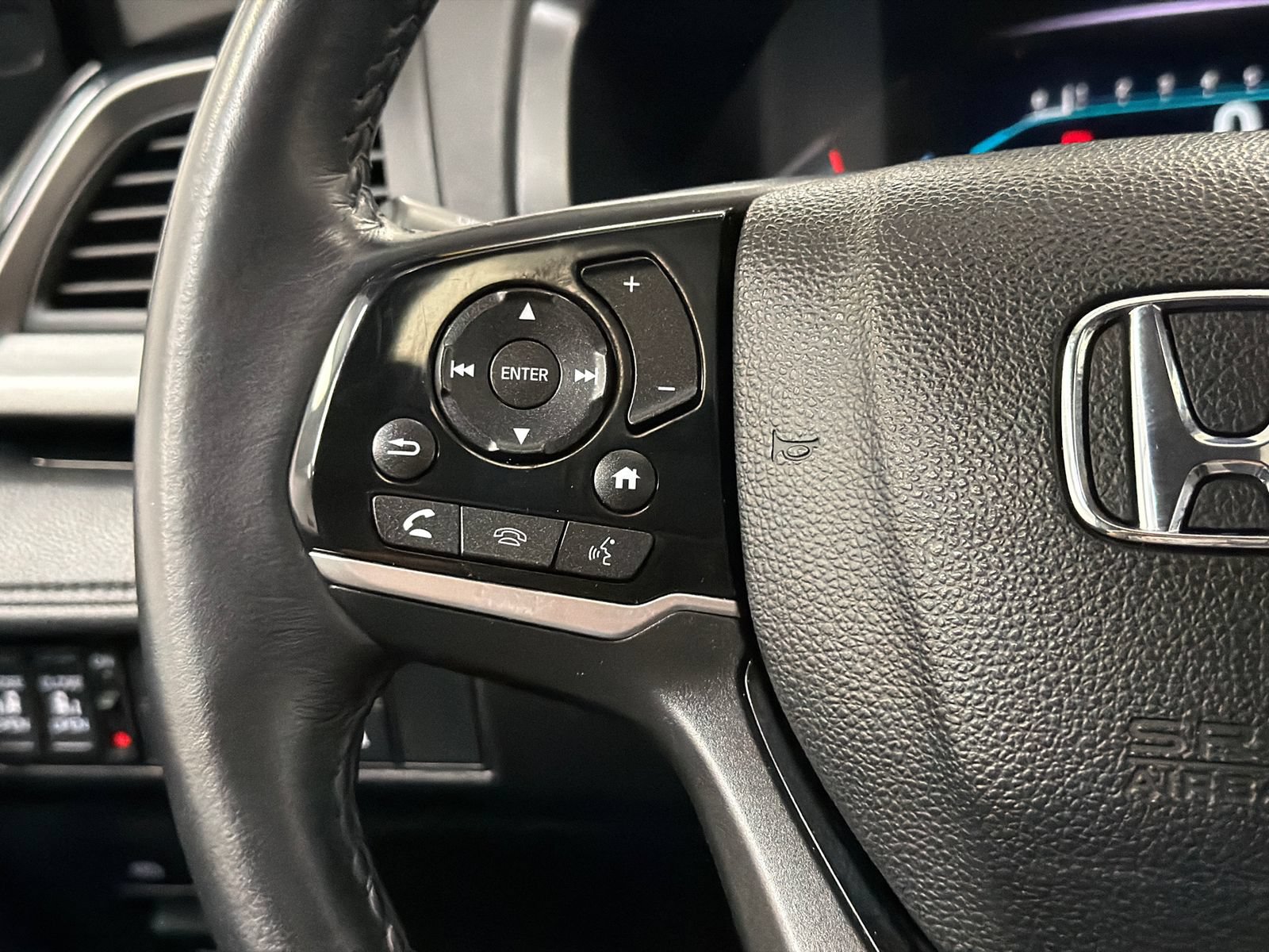Used 2023 Honda Odyssey Touring image 22