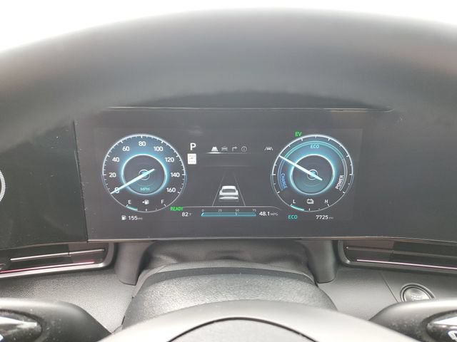 Certified 2025 Hyundai Elantra SEL FWD image 23