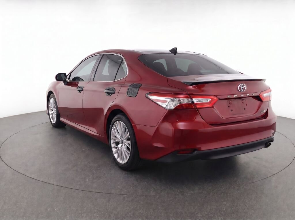 Used 2020 Toyota Camry XLE w/ Driver Assist Package FWD image 4