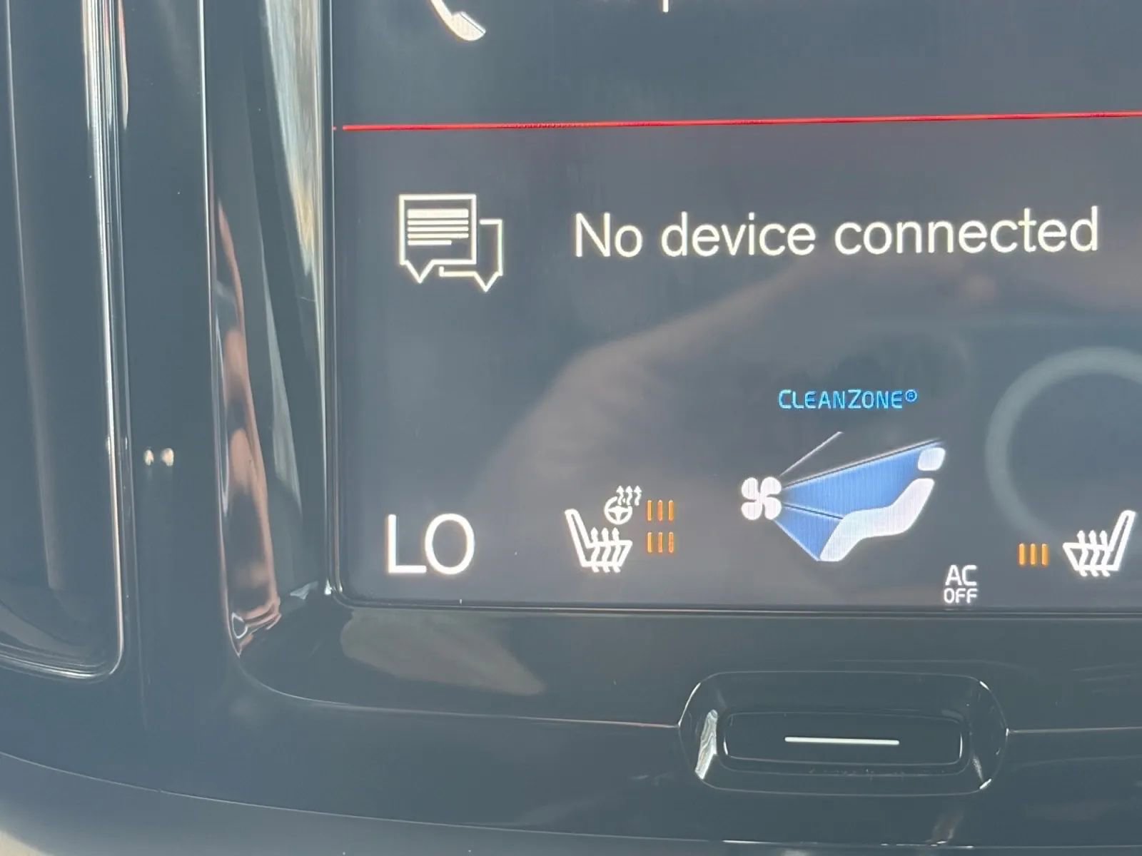Used 2019 Volvo XC60 T5 Momentum w/ Multimedia Package AWD/4WD image 56
