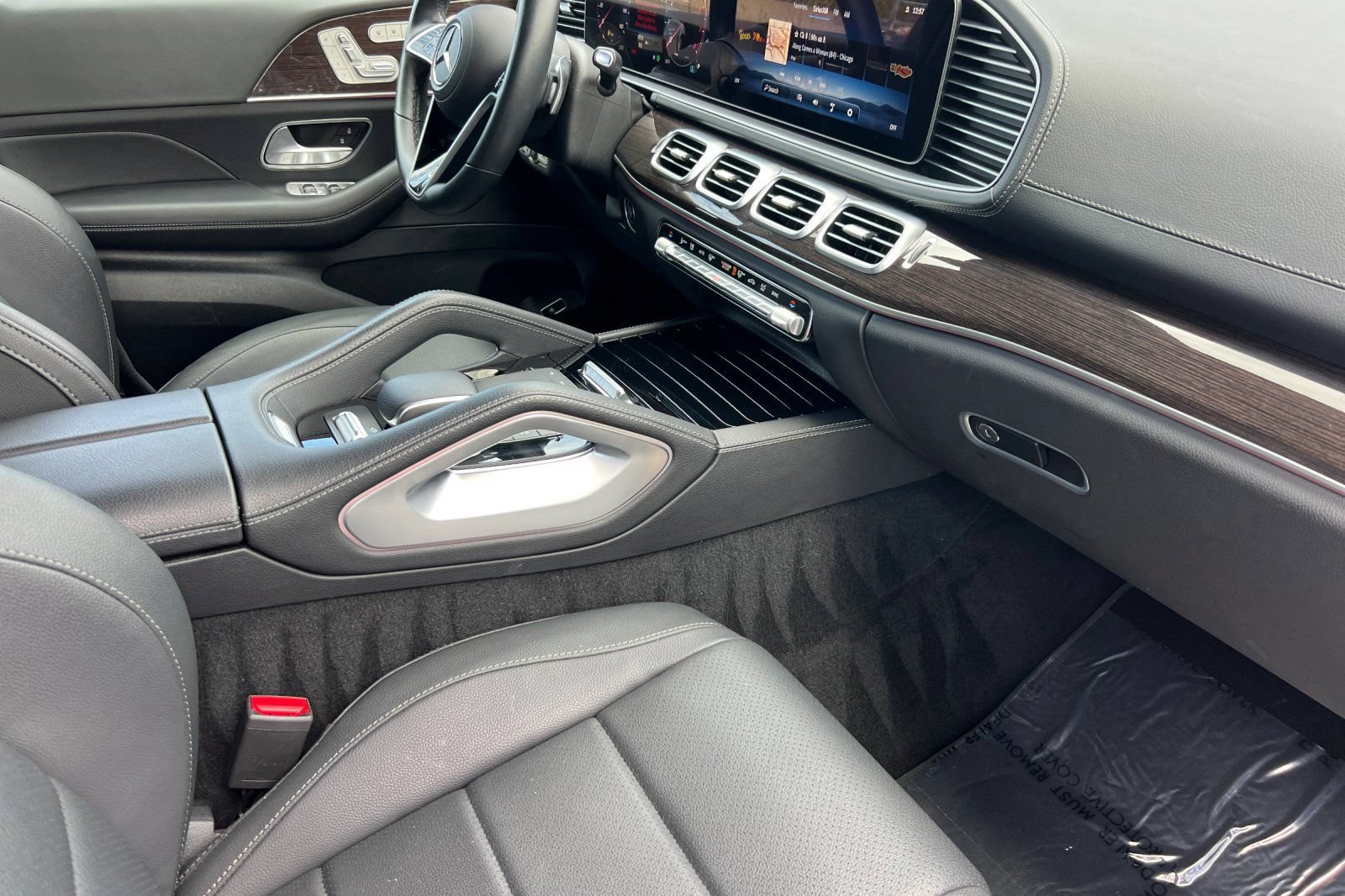 Used 2025 Mercedes-Benz GLS 450 4MATIC image 20