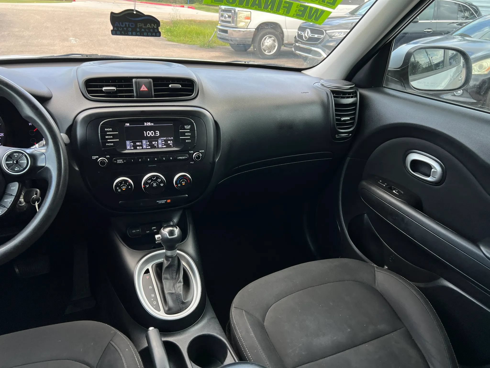Used 2017 Kia Soul FWD image 16