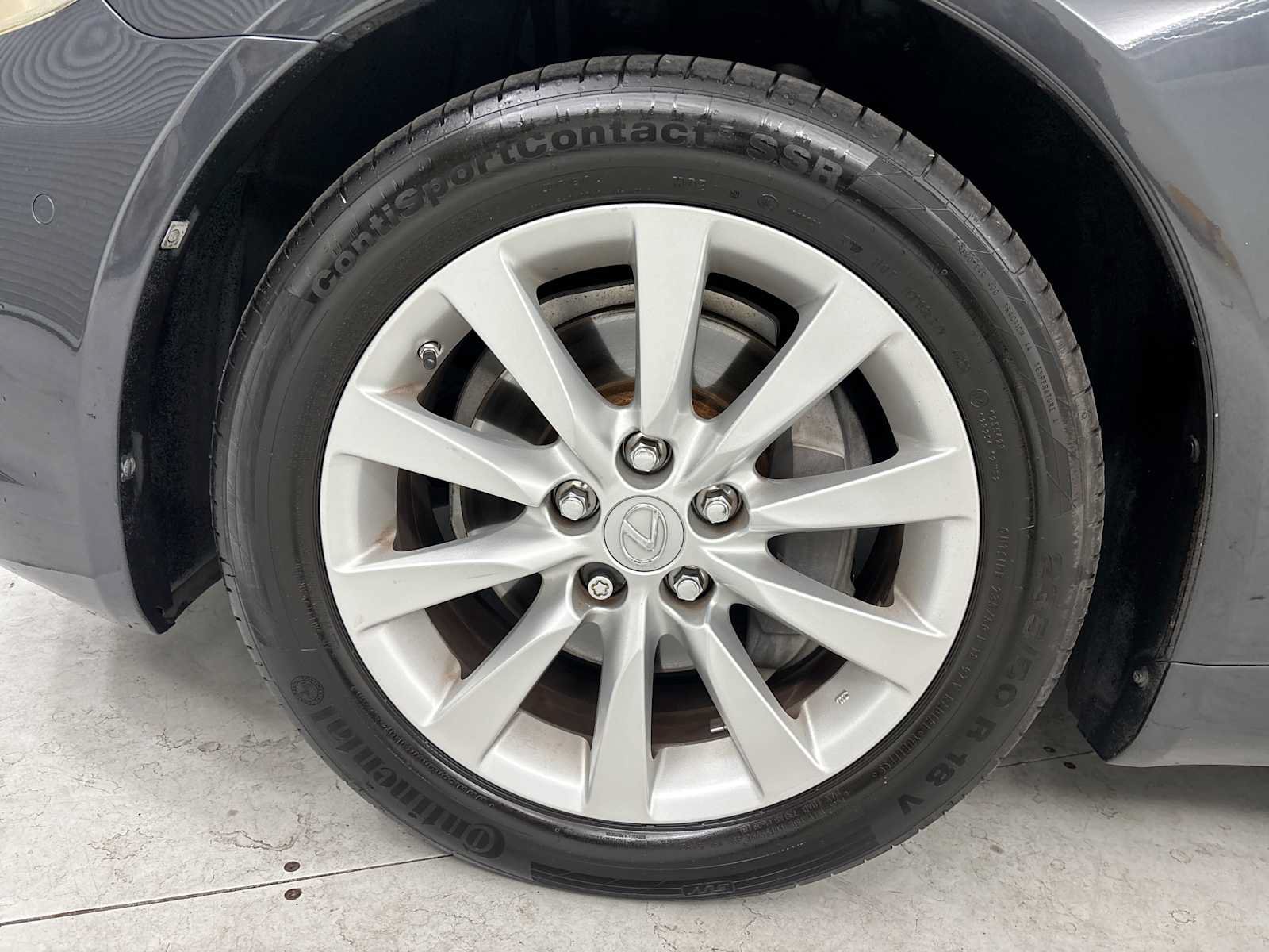 Used 2010 Lexus LS 460 w/ Comfort Pkg RWD image 19