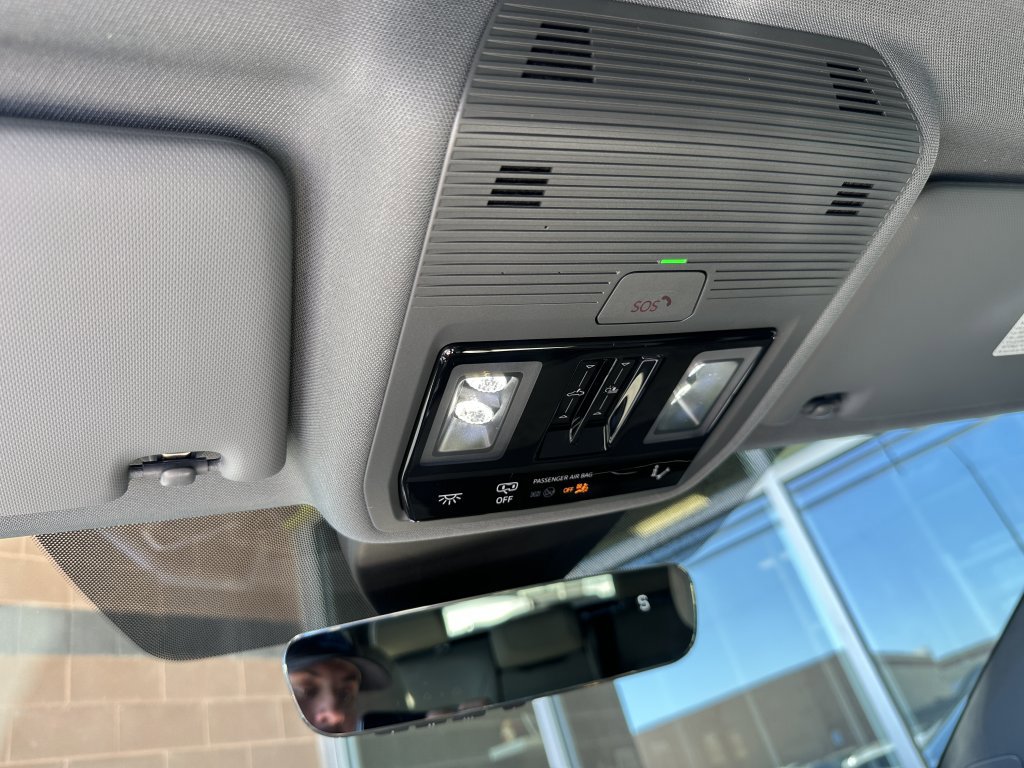 Used 2024 Audi Q4 e-tron Premium w/ Convenience Package image 29