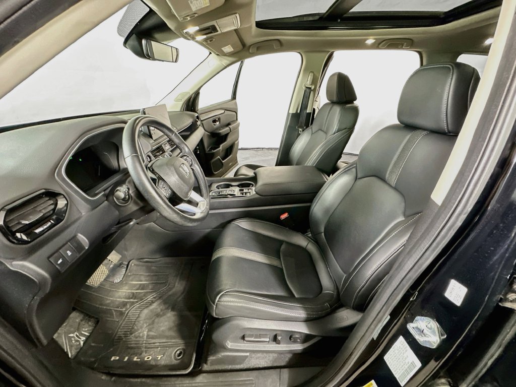 Used 2023 Honda Pilot Touring image 18