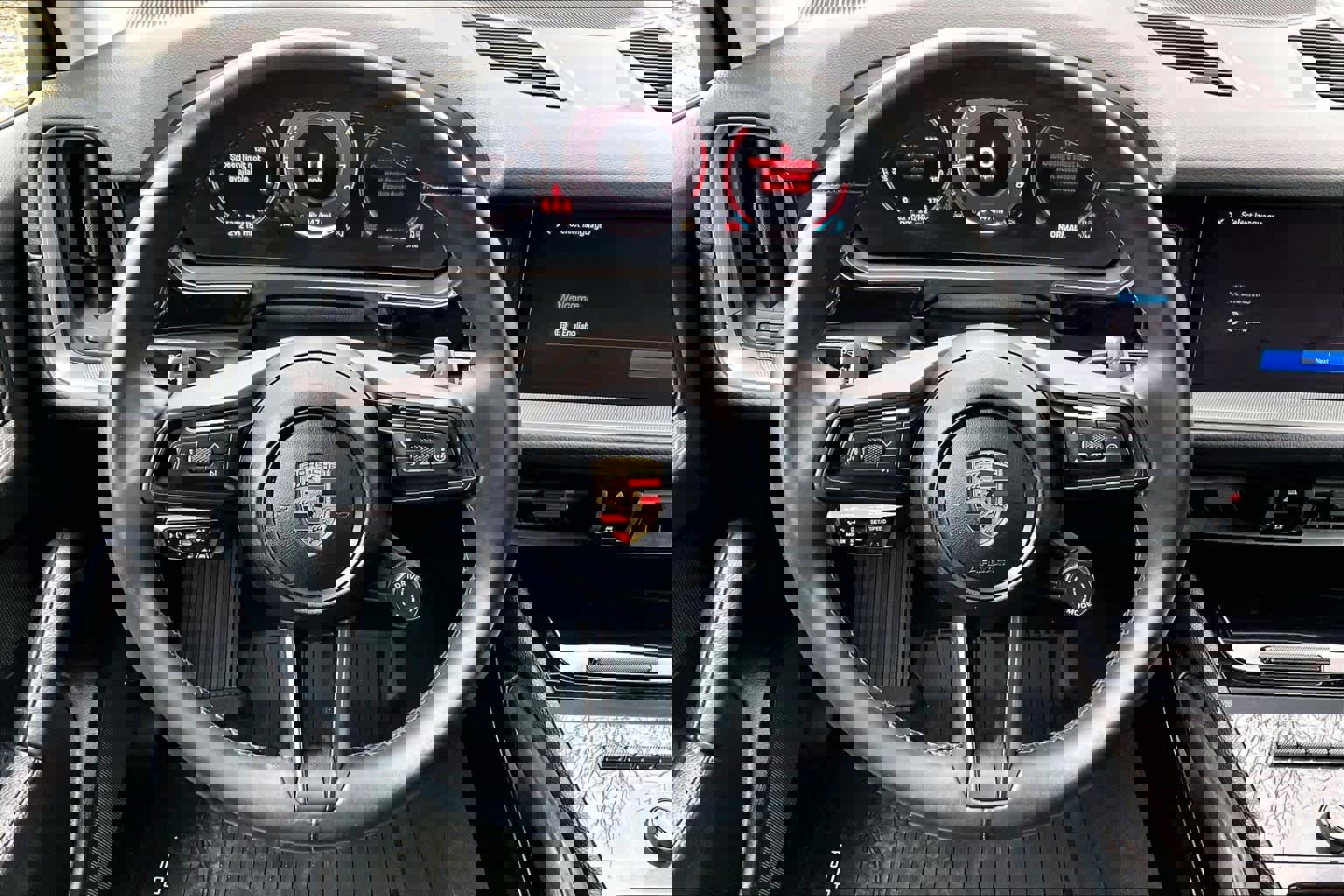 Used 2024 Porsche Cayenne image 6