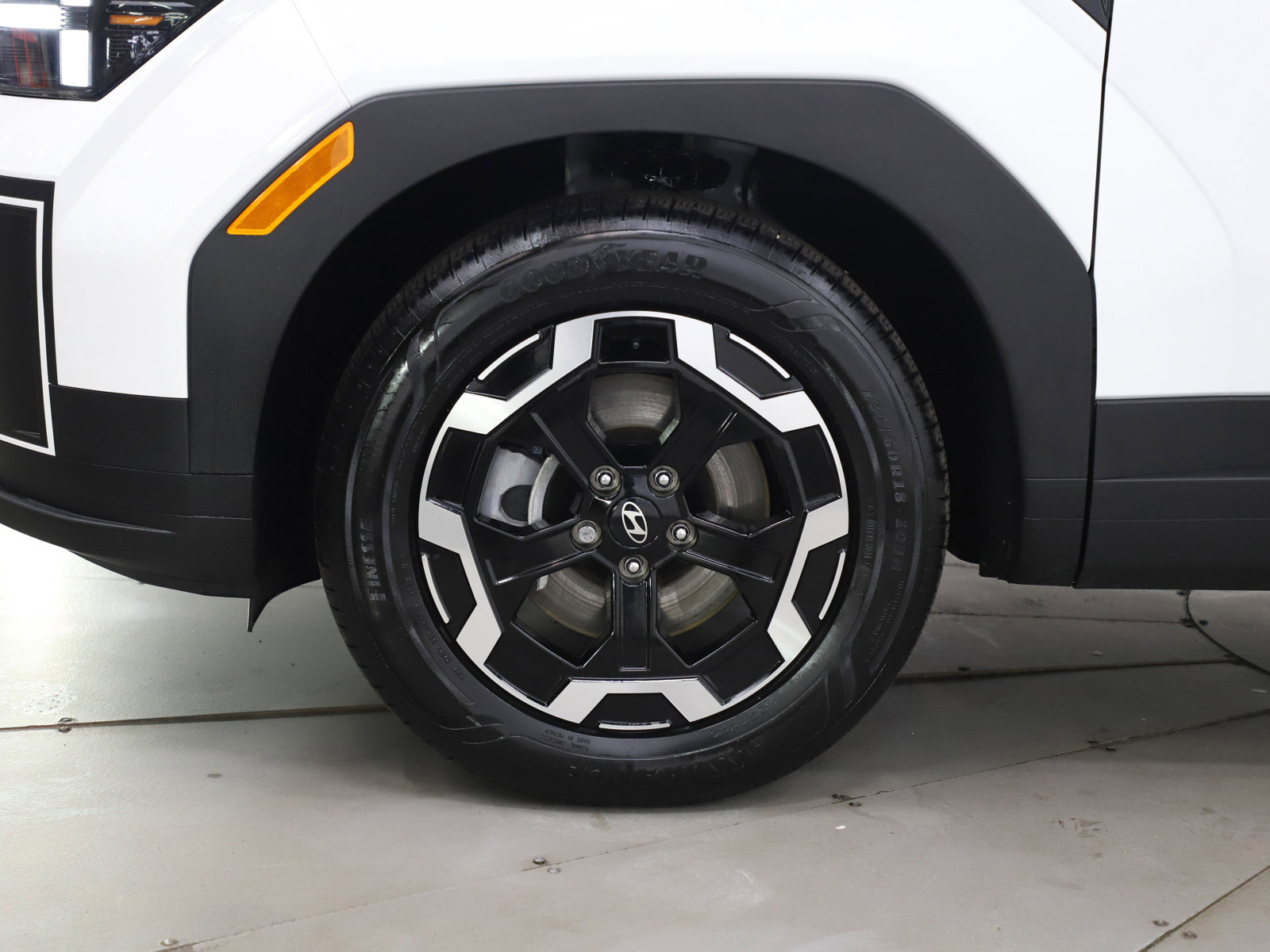 Used 2025 Hyundai Santa Fe SE image 33