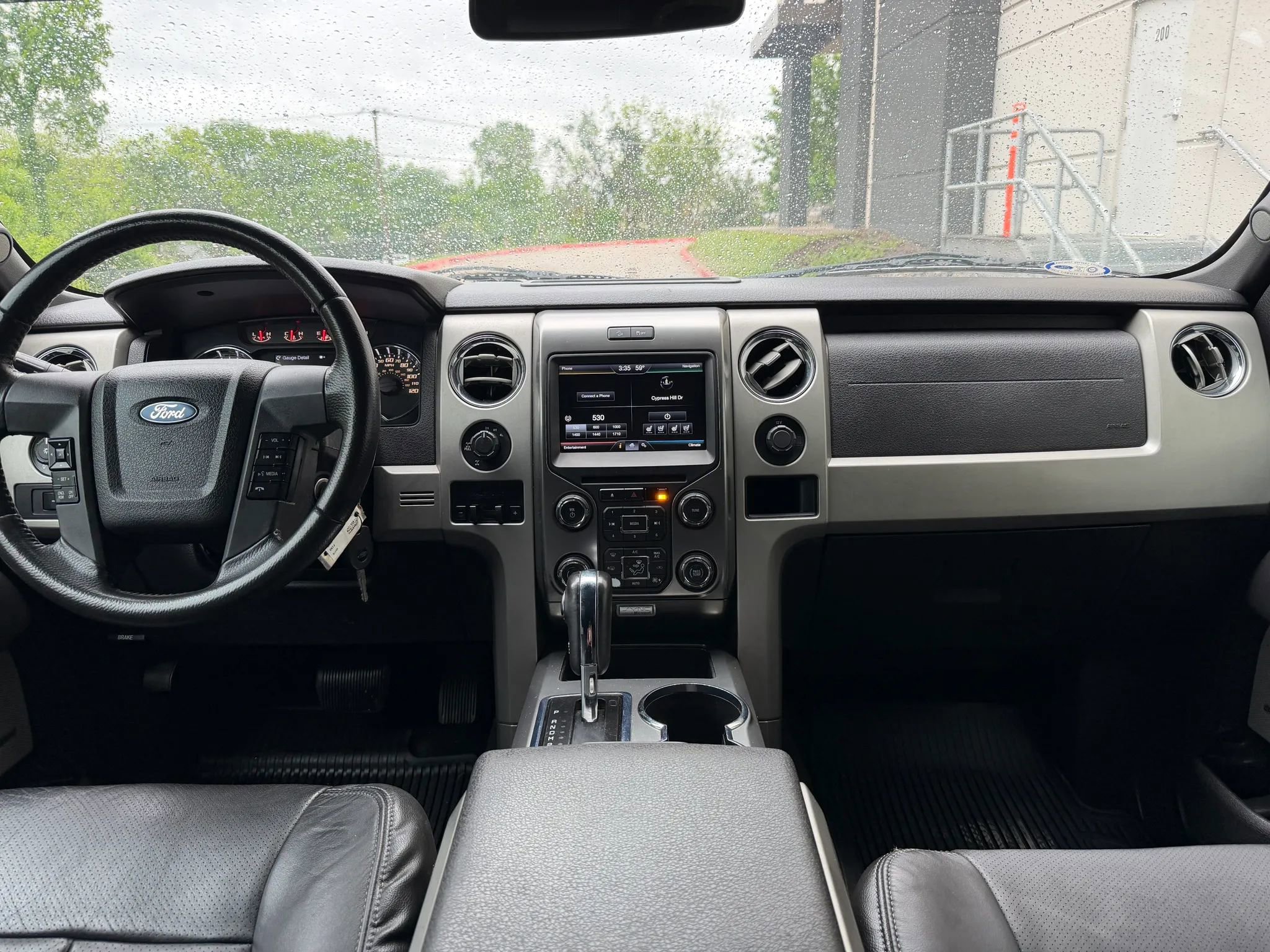 Used 2014 Ford F150 FX4 w/ Equipment Group 402A Luxury AWD/4WD image 14
