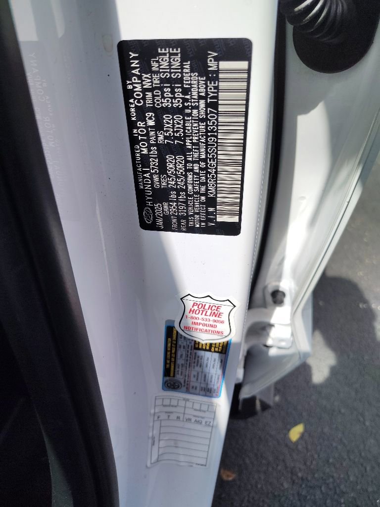 Used 2025 Hyundai Palisade Limited FWD image 3