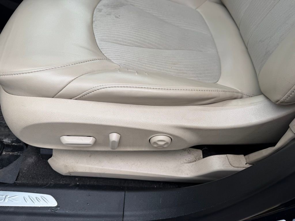 Used 2020 Buick Envision Preferred w/ LPO, Cargo Package image 12