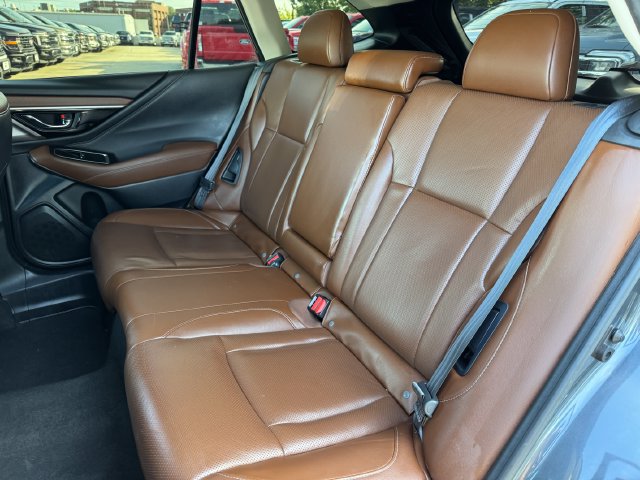 Used 2020 Subaru Outback Touring XT AWD/4WD image 16