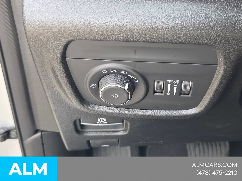 Used 2024 Jeep Grand Cherokee L Limited w/ Luxury Tech Group II AWD/4WD image 30