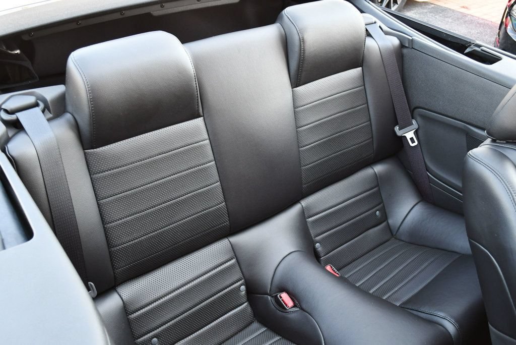 Used 2007 Ford Mustang GT RWD image 18