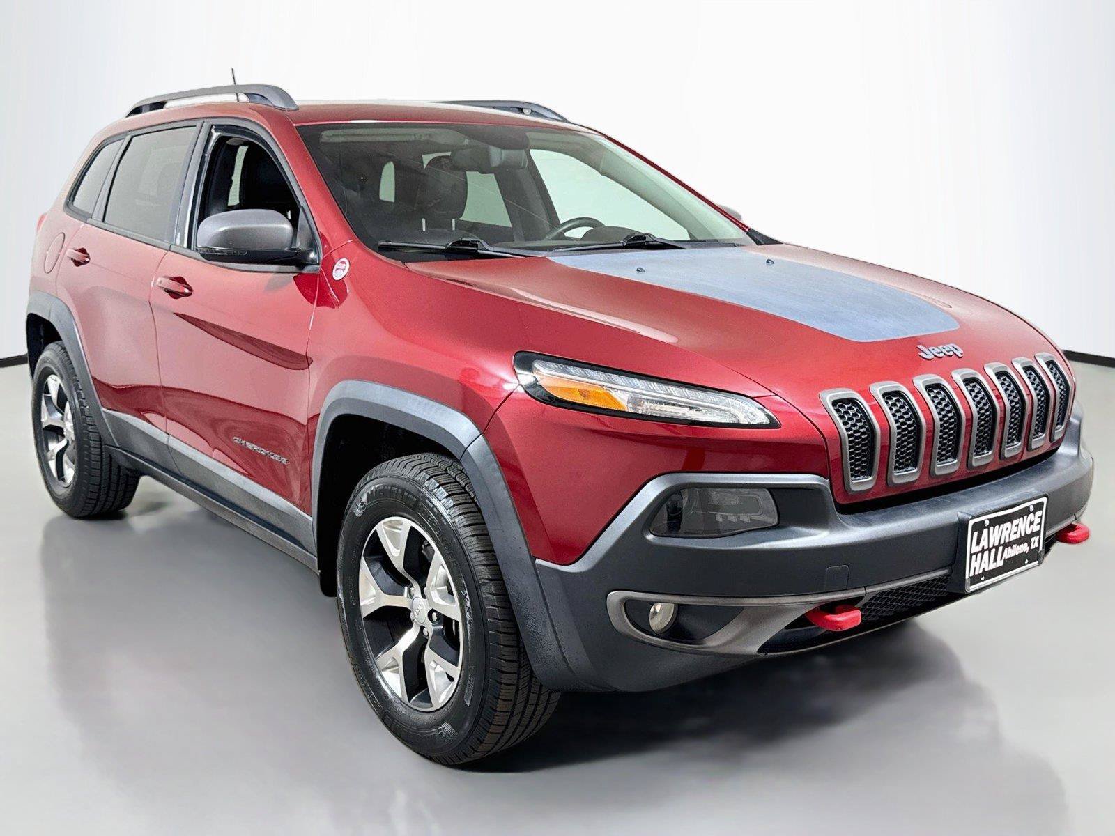 Used 2017 Jeep Cherokee Trailhawk AWD/4WD image 3