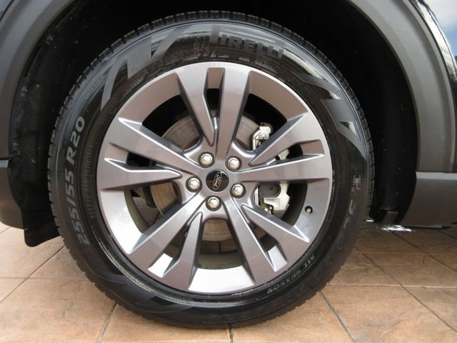 Certified 2022 Ford Explorer XLT w/ Equipment Group 202A image 8