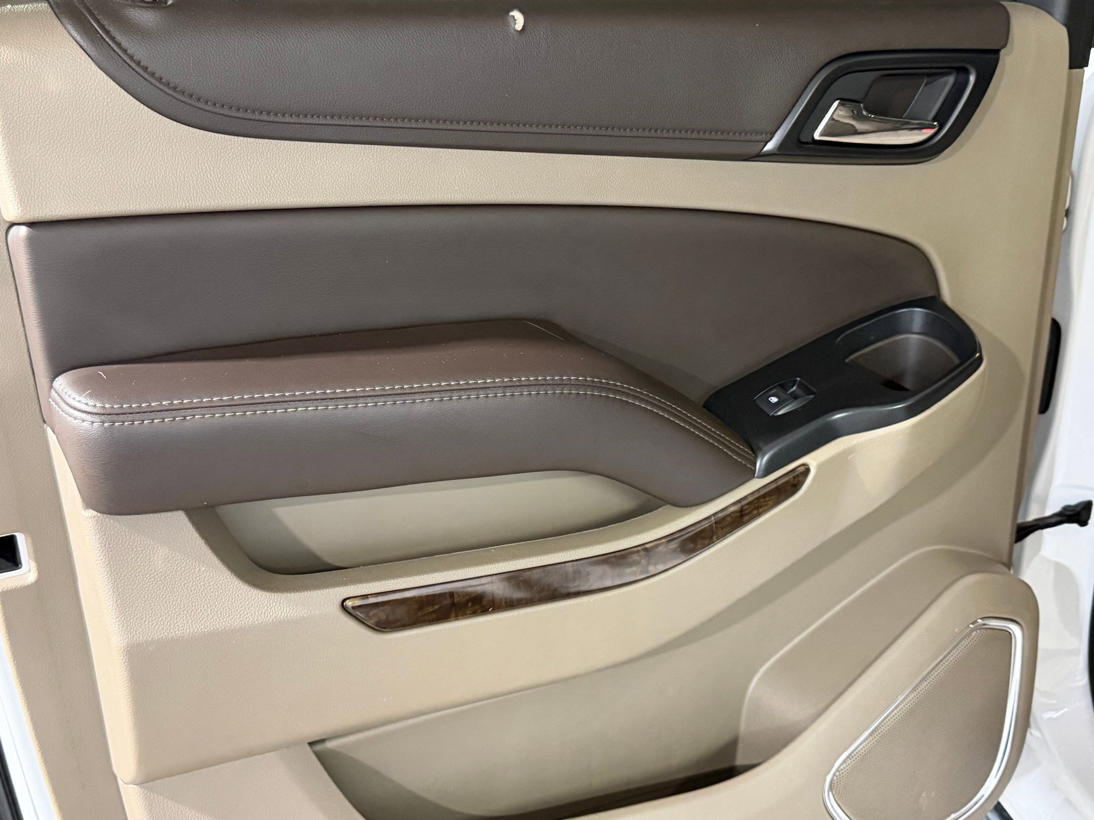 Used 2019 Chevrolet Suburban LT image 34