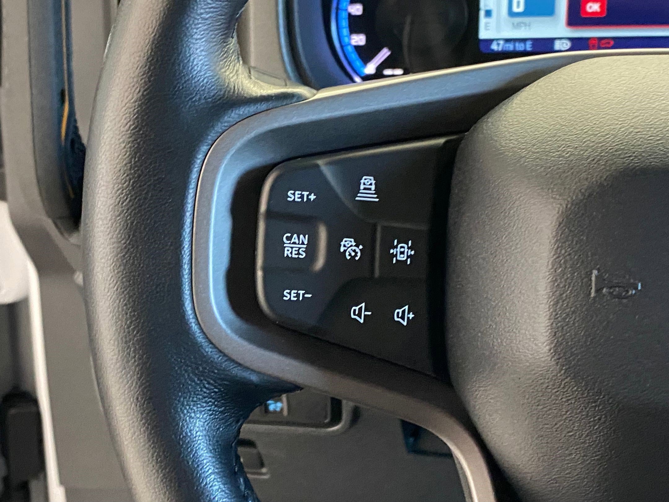 Used 2024 Ford Bronco Badlands image 17