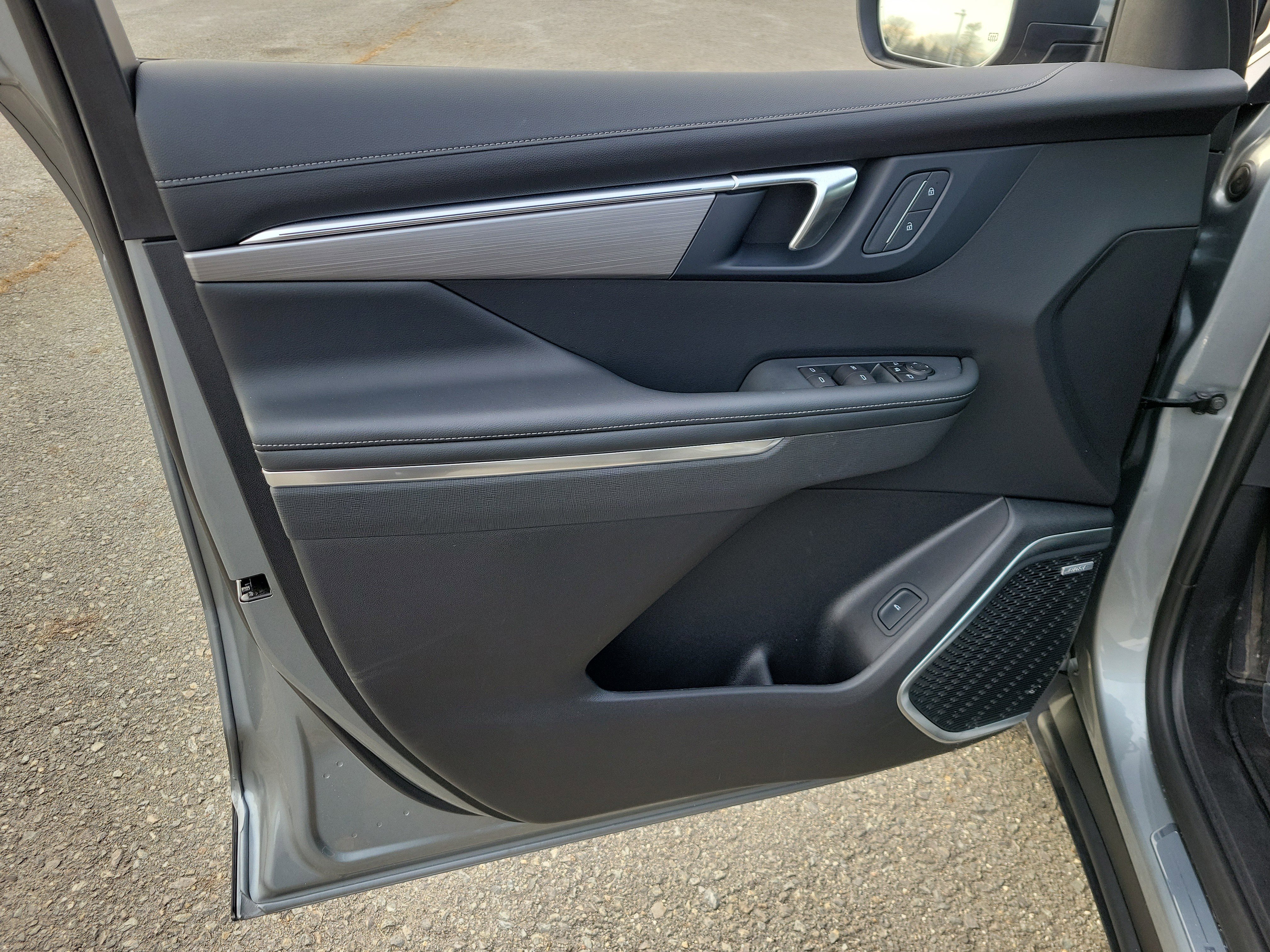 Certified 2025 Buick Enclave Preferred image 15