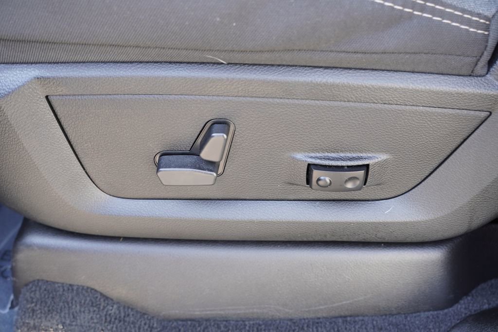 Certified 2024 RAM 2500 Big Horn w/ Night Edition image 23