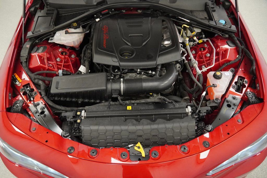 Used 2024 Alfa Romeo Giulia Veloce image 52