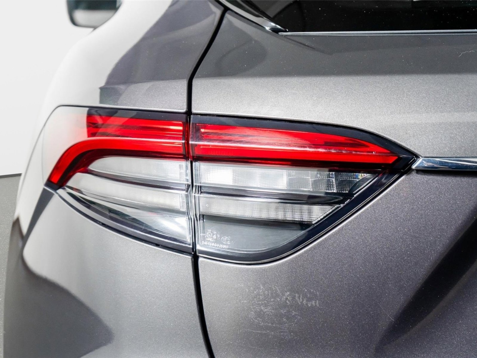 Used 2022 Maserati Levante GT image 31