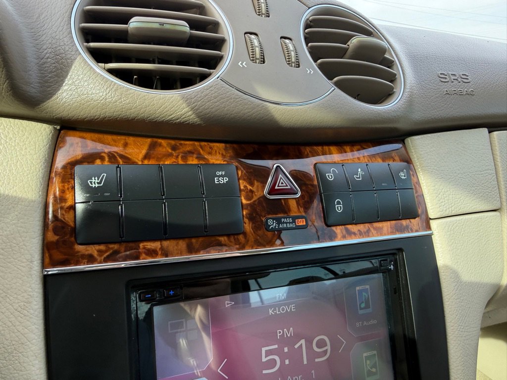 Used 2007 Mercedes-Benz CLK 350 Cabriolet image 28